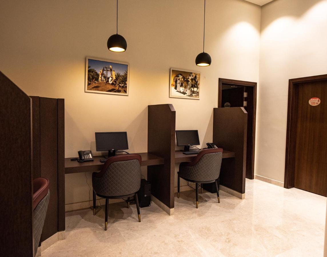 Rozana Hotel Maszkat Kültér fotó
