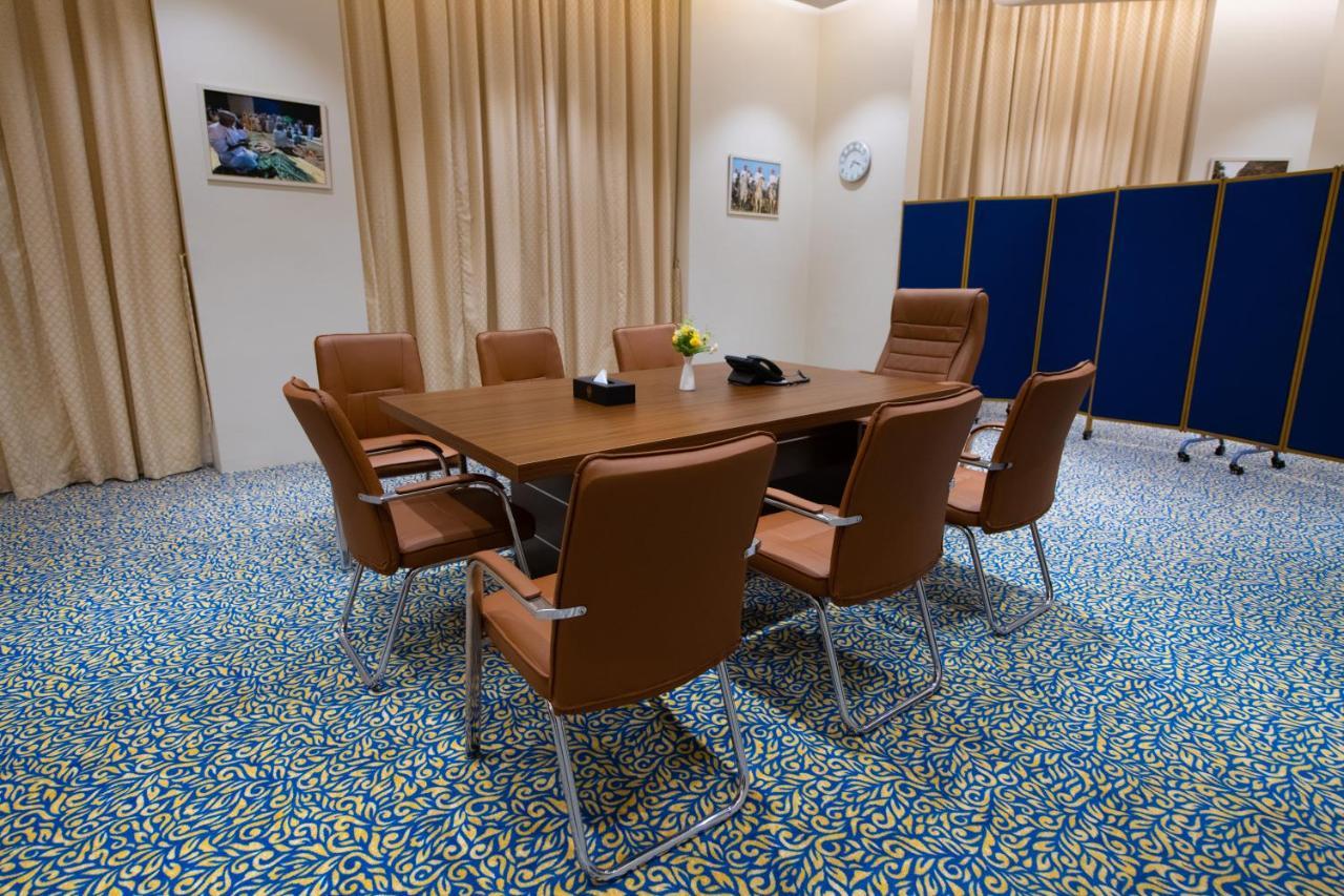Rozana Hotel Maszkat Kültér fotó
