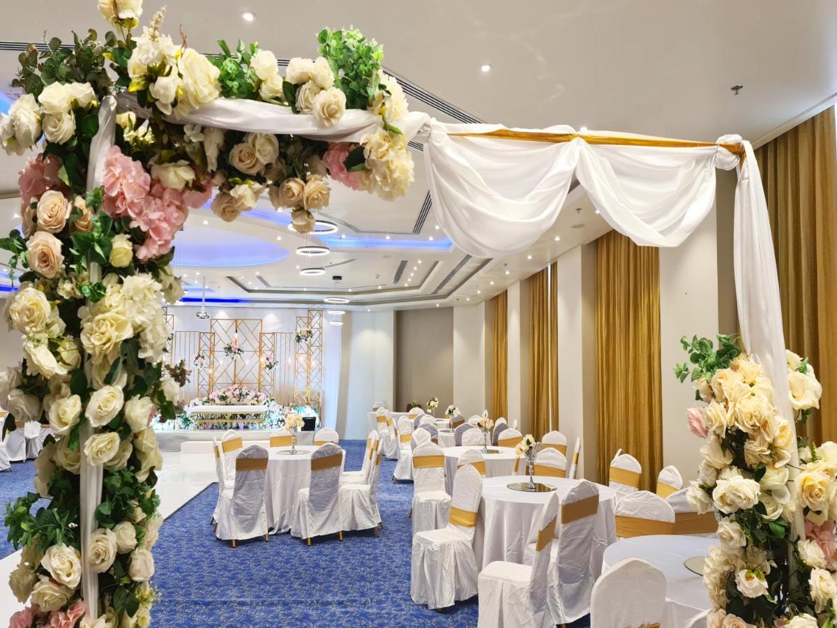 Rozana Hotel Maszkat Kültér fotó