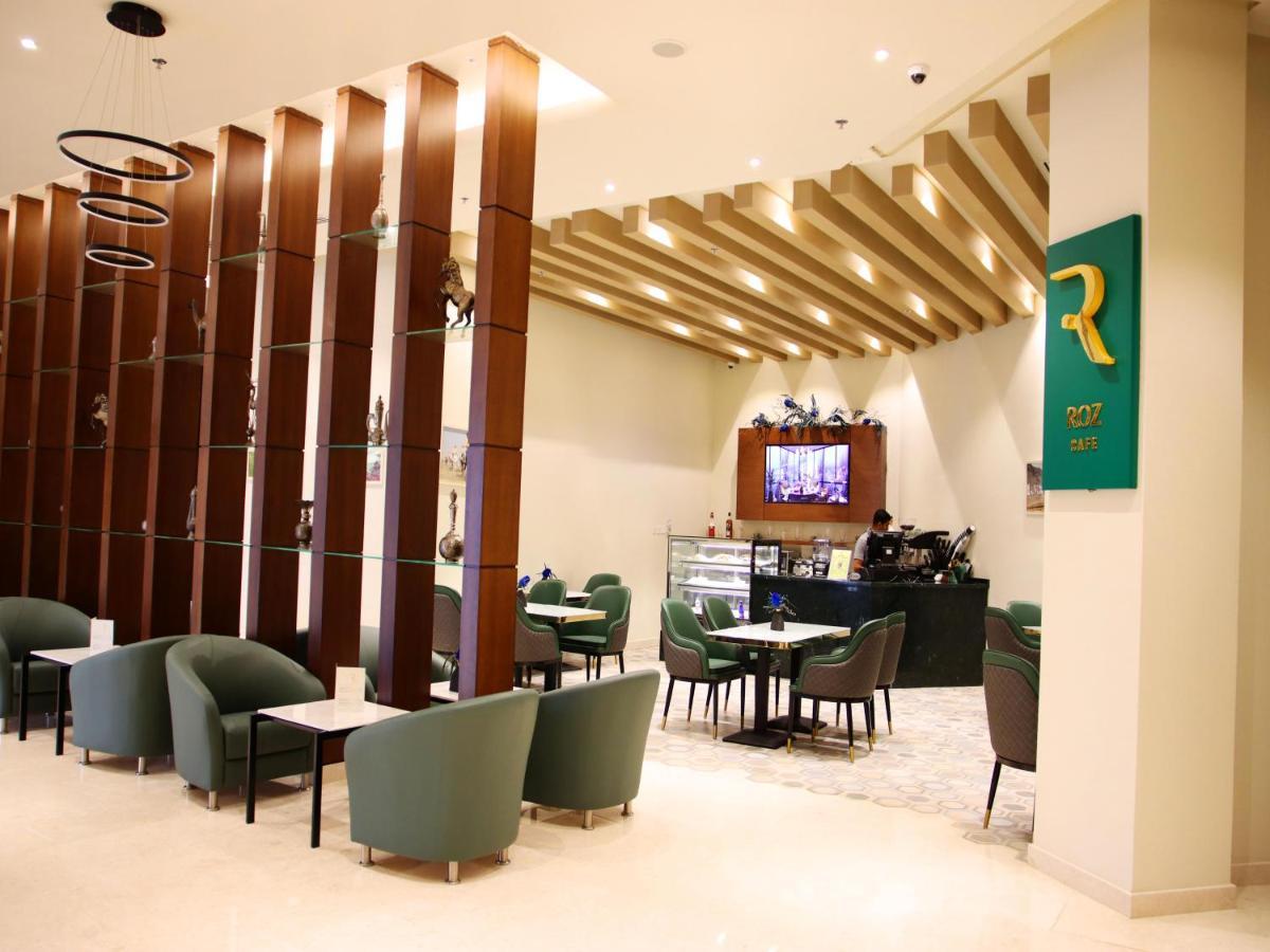 Rozana Hotel Maszkat Kültér fotó