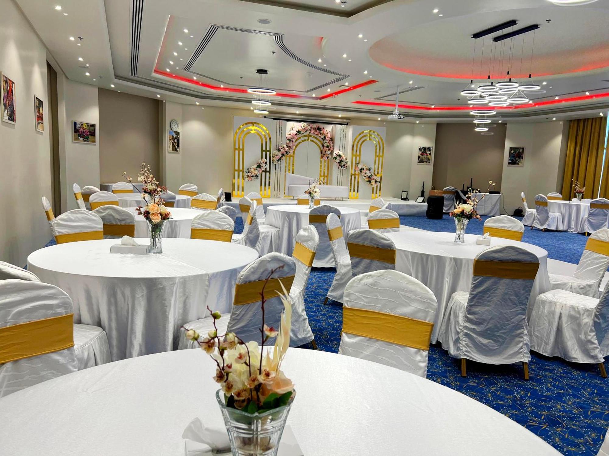 Rozana Hotel Maszkat Kültér fotó